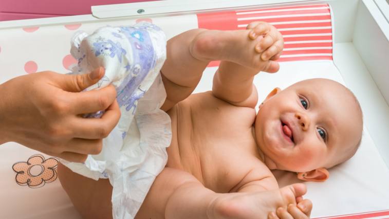 Poznáte zásady hygieny pri prebaľovaní novorodenca?