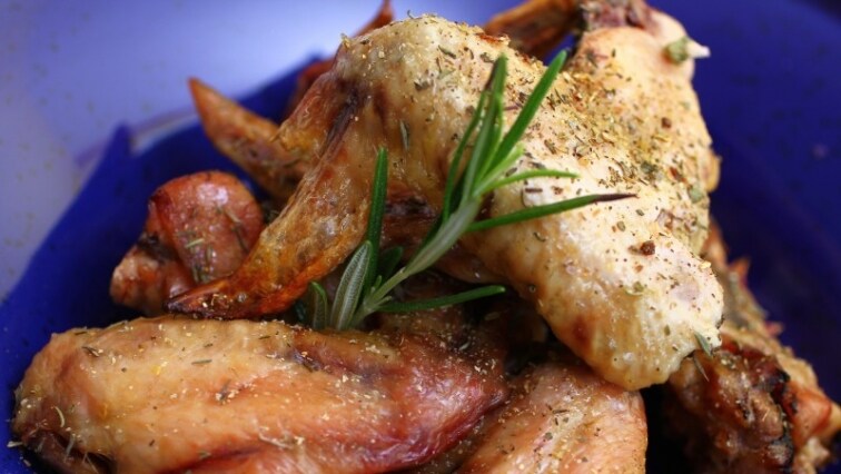 Sörben sült csirkeszárnyak