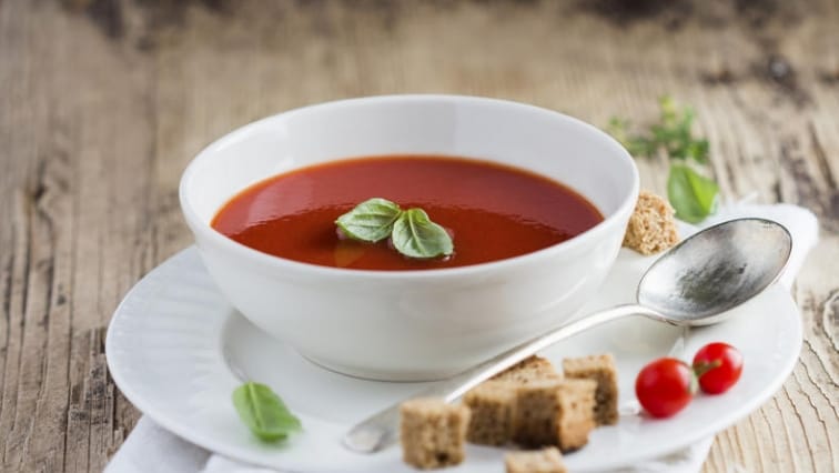 Jemná rajská polévka pro děti