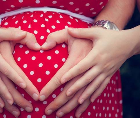 A terhesség hétről hétre: Mi történik a babával és a mamával?