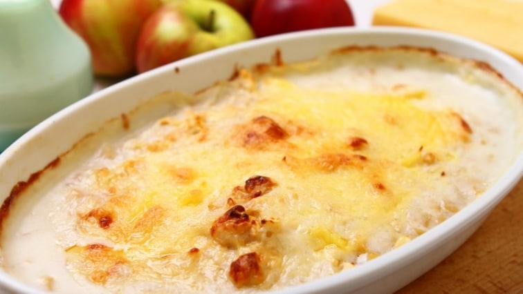 Sajtos-tejszínes pulykamell almával