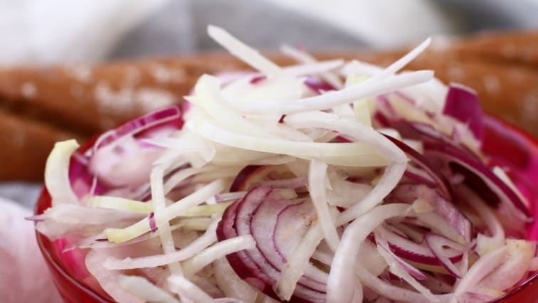 Ecetes hagymasaláta