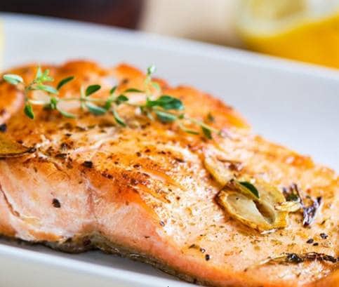 Frissítő nyári italok grillek mellé