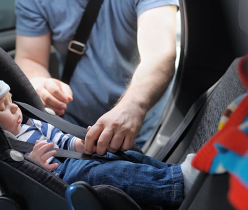 Meddig kell gyerekülés? Praktikus tippek a választáshoz