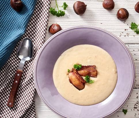 Bramborovokaštanová krémová polévka