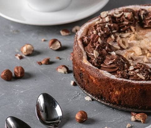 Zimní kávový dort s ořechy