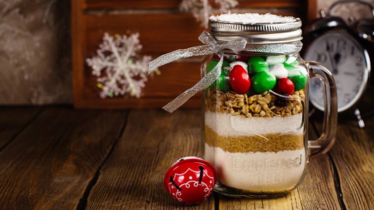 Ehető karácsonyi ajándékok – Ínycsiklandó édességek és minőségi italok