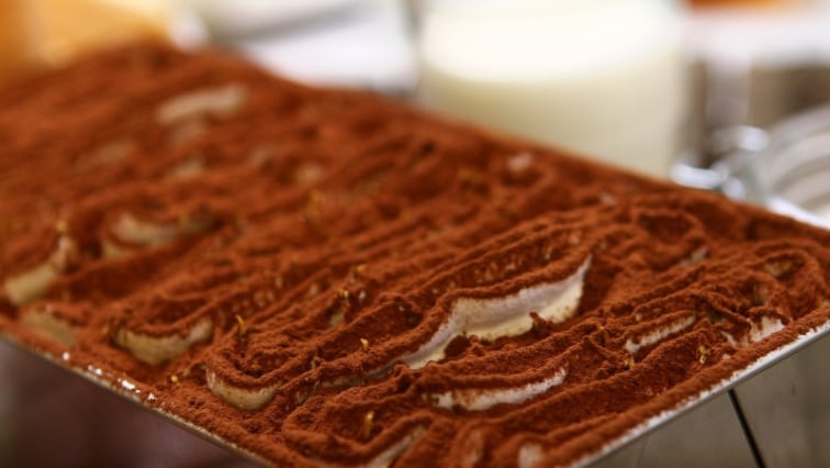 Kávés-túrós-mascarpones süti