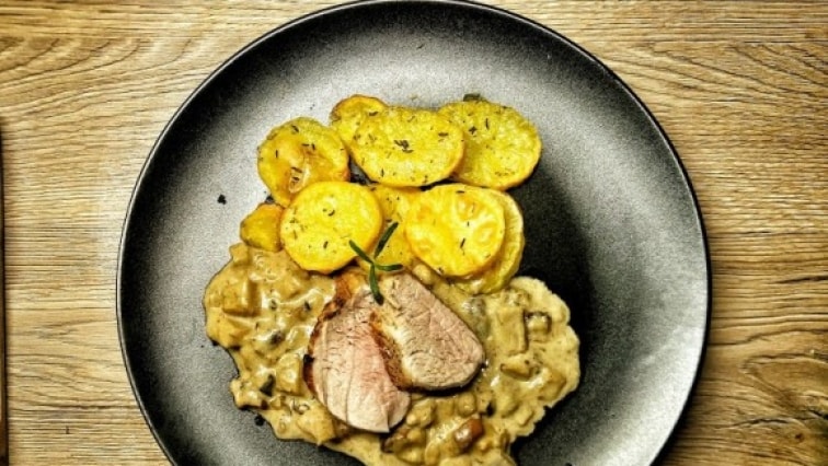 Vepřová panenka s hříbkovou omáčkou