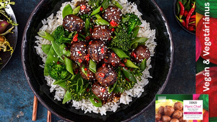 Koreai barbecue-golyók csípős salátával