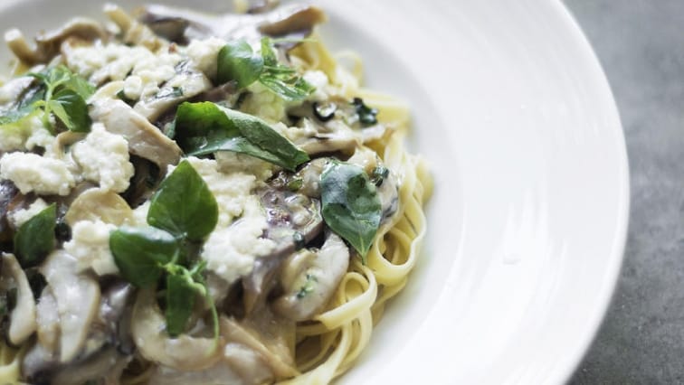 Tagliatelle s houbami a parmazánem