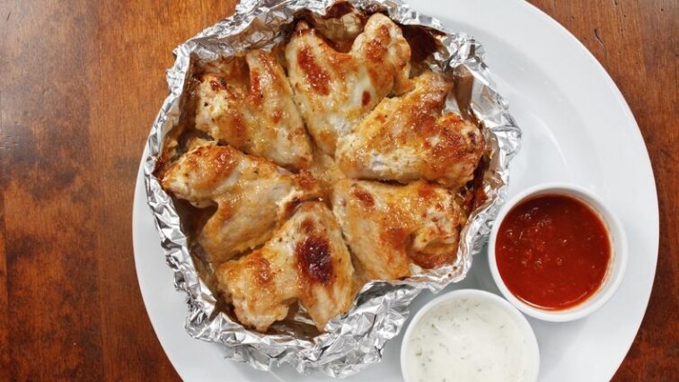 Pikantní kuřecí křidélka v alobalu