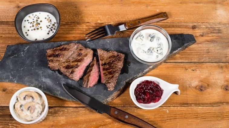 10 nejlepších marinád a omáček na maso