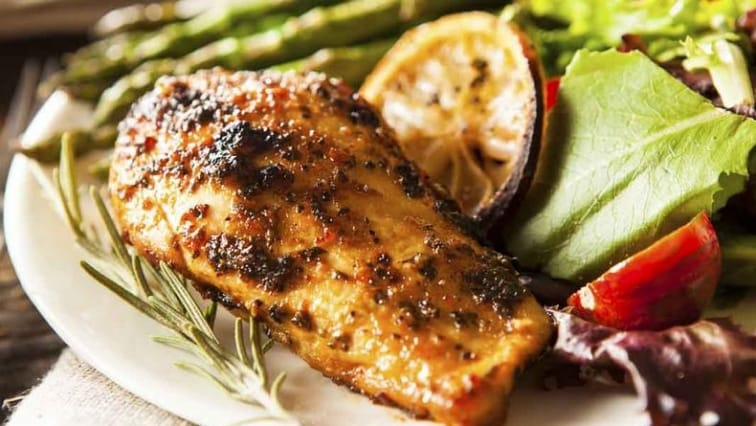 Marinované kuřecí steaky na česneku