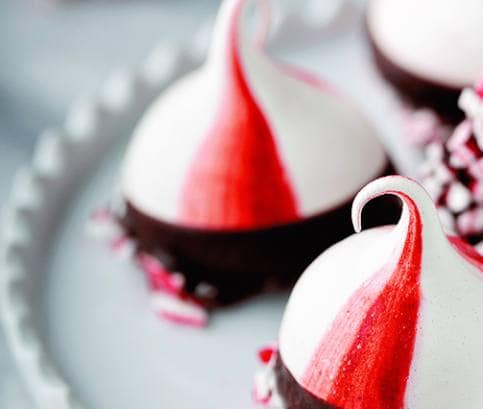 Mátové pusinky namočené v čokoládě