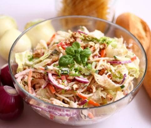 Friss saláta paprikásan