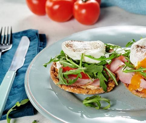 Žemle so strateným vajcom