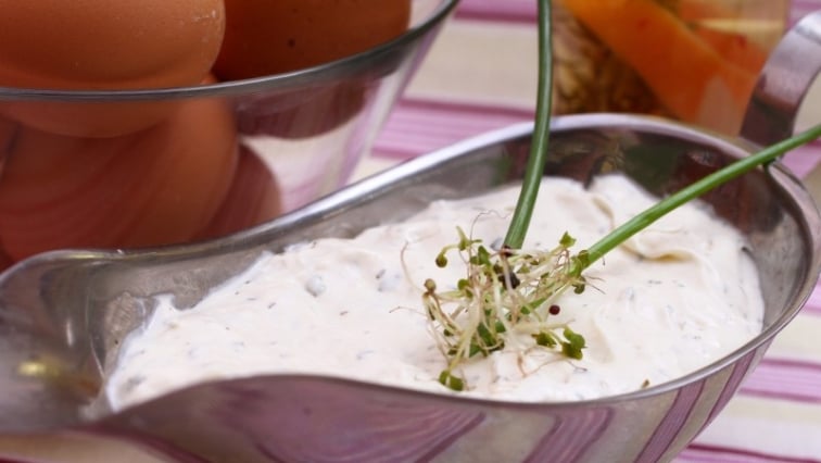 Tejfölös kaporszósz