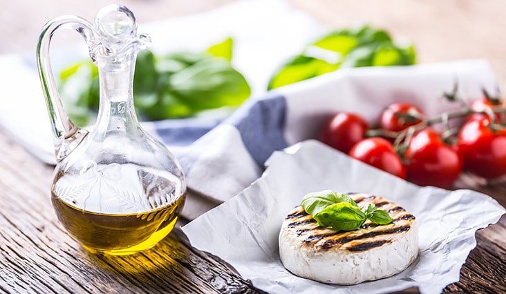 Grilovaný hermelín: Vyzkoušejte českou lahůdku na grilu