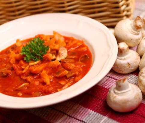 Pacalpörkölt gombával