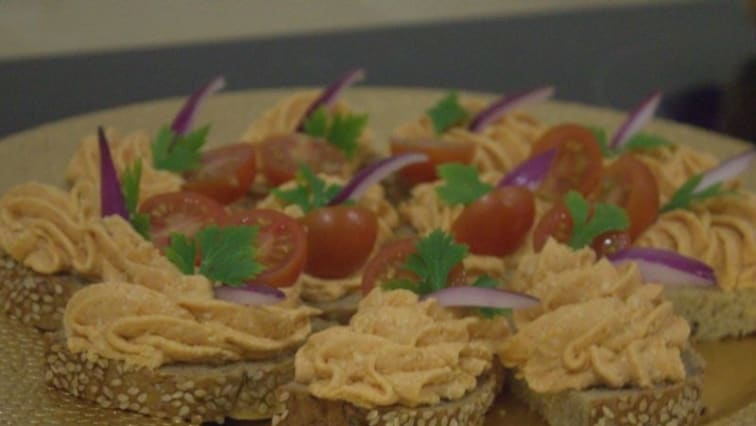 Körözött fokhagymával