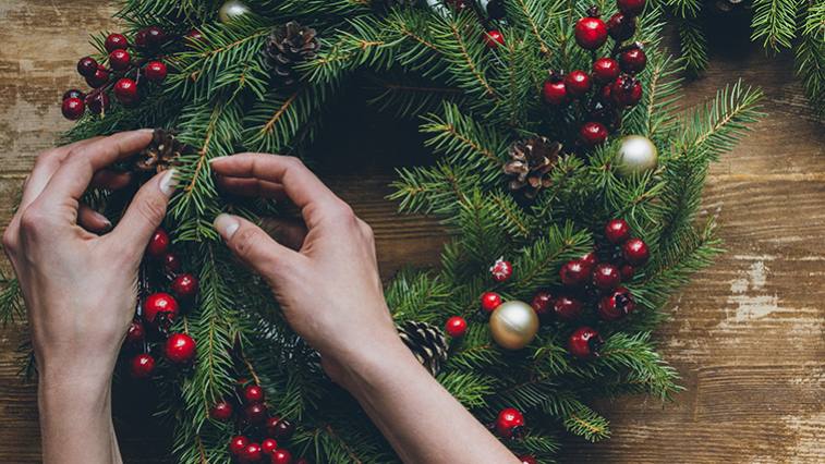 Tippek és trükkök adventi koszorú készítéshez