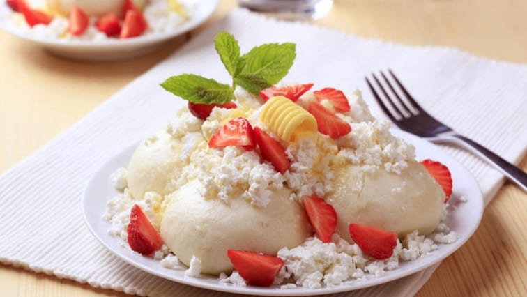 Ovocné knedlíky z domácích jahod