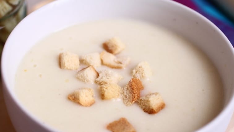 Füstölt sajtkrémleves