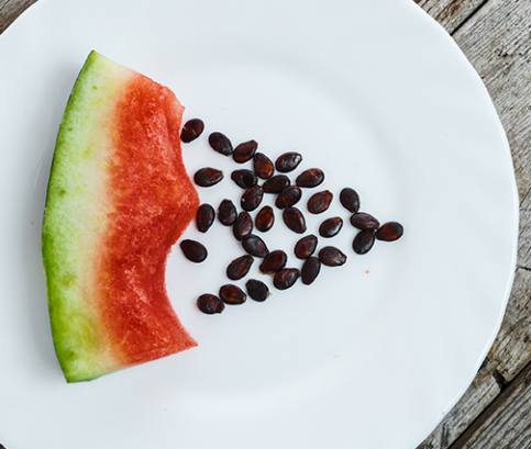 Melounová semínka jsou zdravá. Uvařte z nich čaj