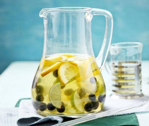 Zelený čaj s borůvkami a mátou