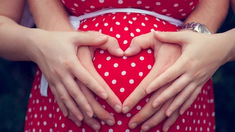 A terhesség hétről hétre: Mi történik a babával és a mamával?