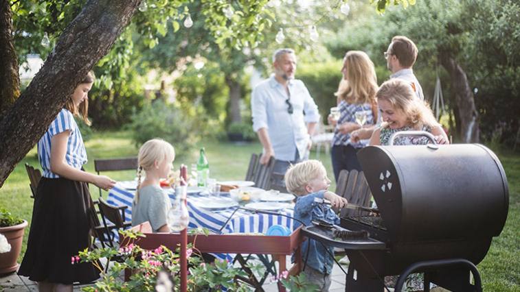 Rodinná grilovačka: Pripravte grilované ovocné špízy