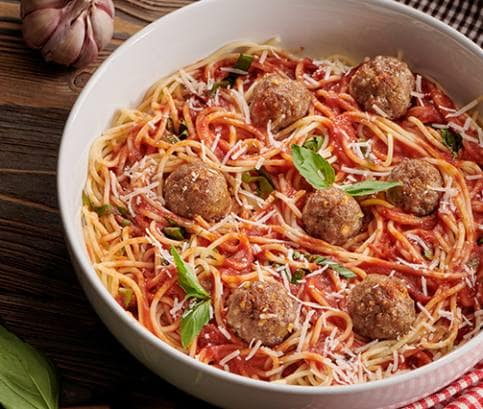 Špagety s mäsovými guľkami