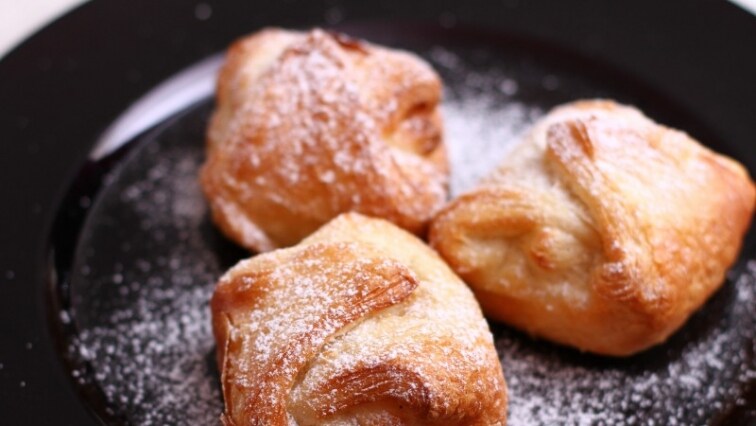 Túrós táska mazsolával