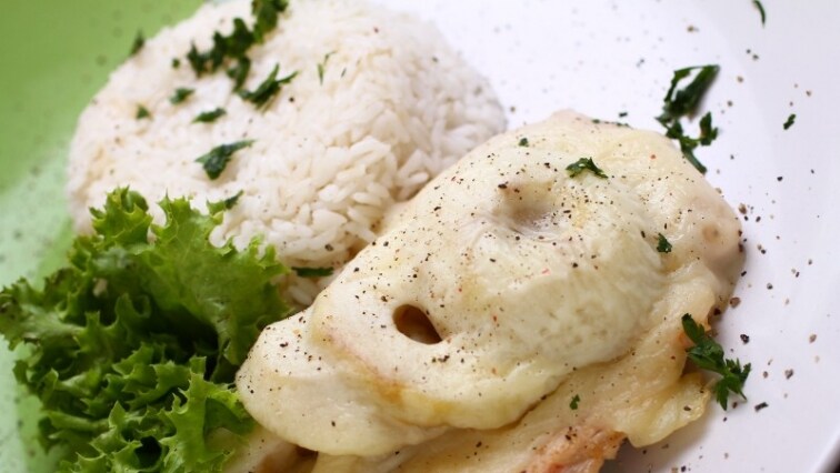 Almás-sajtos rakott csirkemell