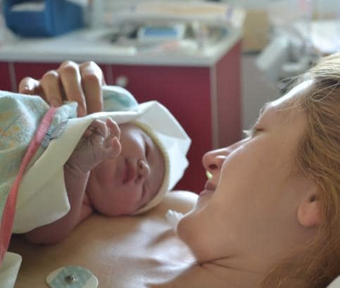 Vaše tělo během prvních 24 hodin po porodu