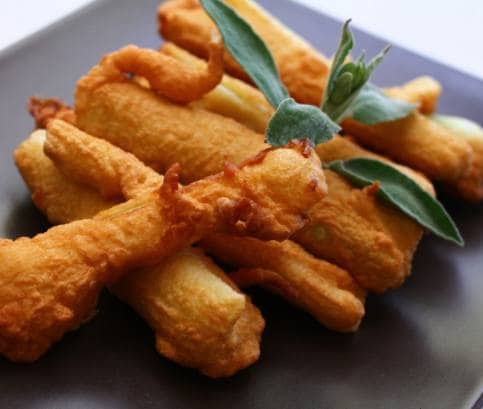 Újhagyma pongyolában