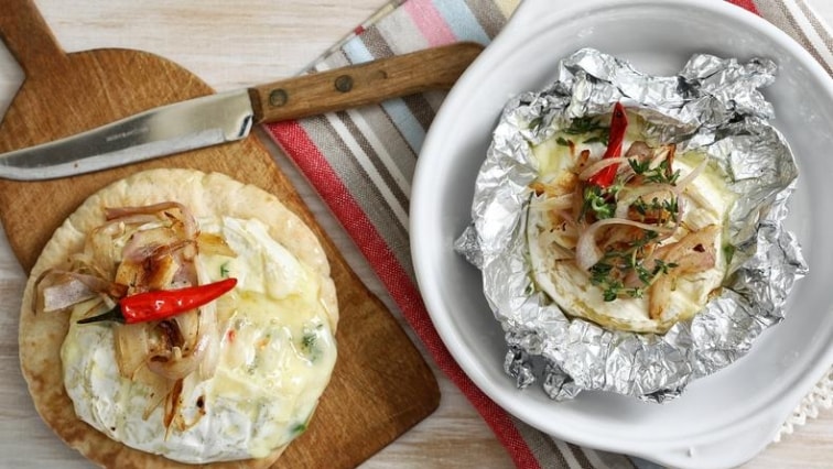 Grilovaný hermelín s bylinkami