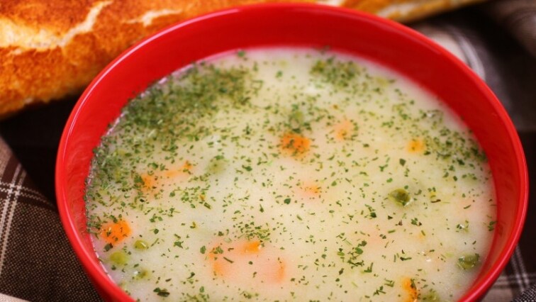 Tárkonyos burgonyaleves