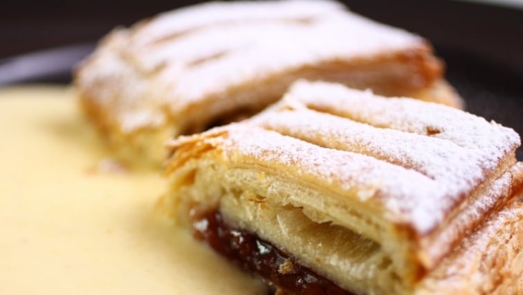 Meggyes túrós vanília pudingos rétes