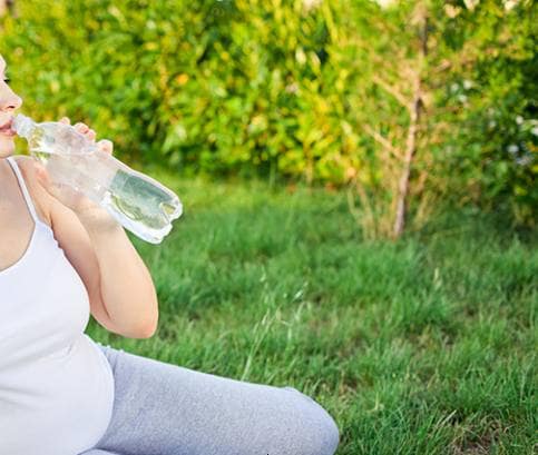 12 ötlet a hőség legyőzésére terhesség alatt