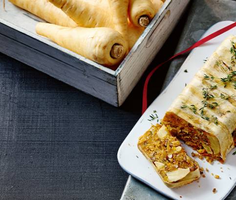 Slaný petrželový koláč s cizrnou a meruňkami