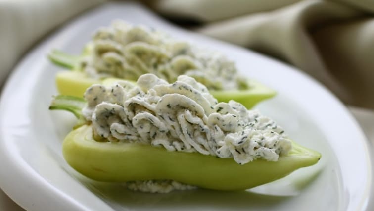 Túrókrémmel töltött paprika