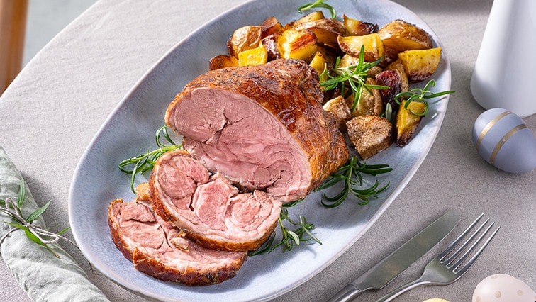 Húsvéti sült bárány spárgával és burgonyával