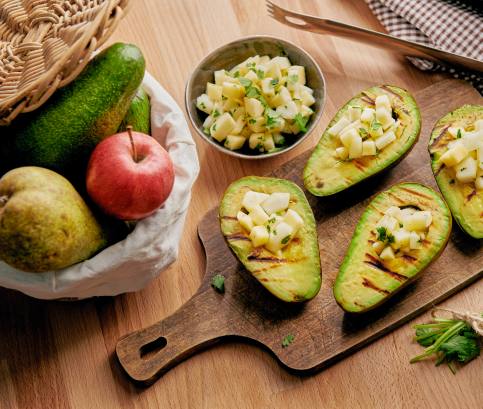 Plnené grilované avokádo 