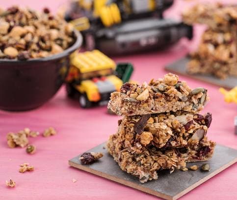 Domáce cookies so sušeným ovocím a semienkami