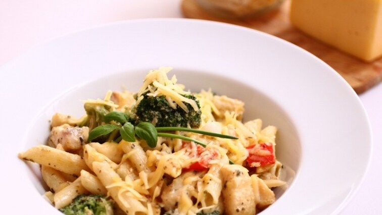 Brokkolis-csirkés penne