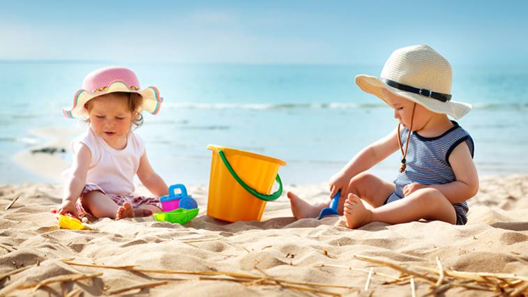 Kúpanie s bábätkom: Kedy a ako môže ísť do vody?