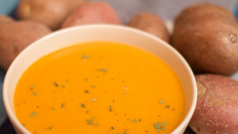 Magyaros burgonyakrémleves