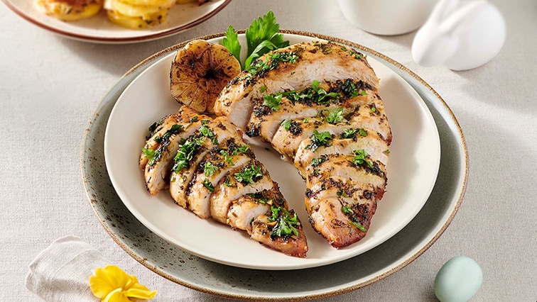 Pulykamell csőben sült burgonyával, zöldfűszerekkel